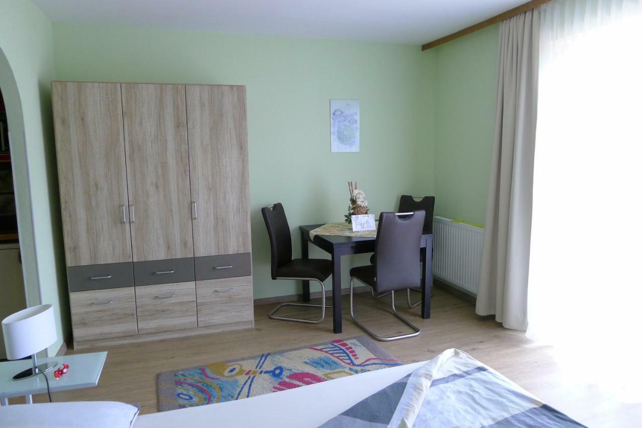 Alpenappartement Claudia Piesendorf Exterior photo