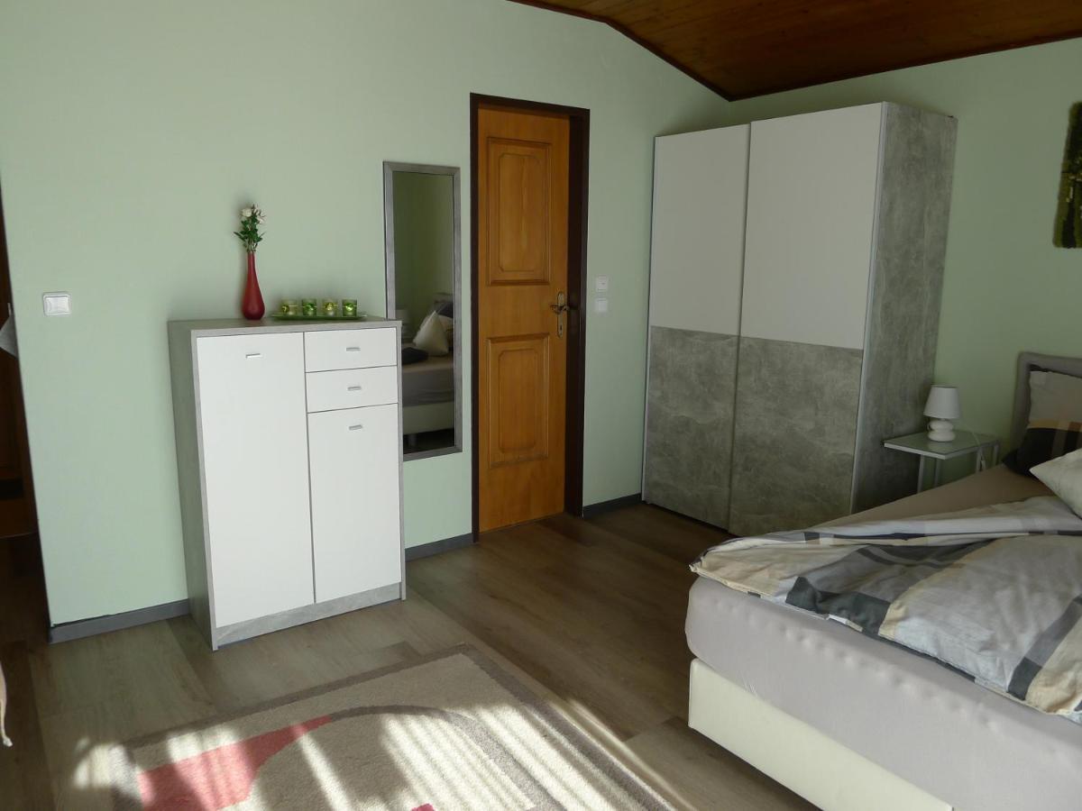 Alpenappartement Claudia Piesendorf Exterior photo