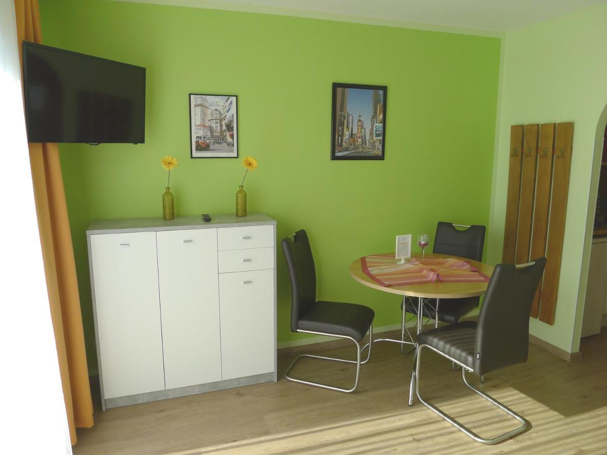 Alpenappartement Claudia Piesendorf Exterior photo