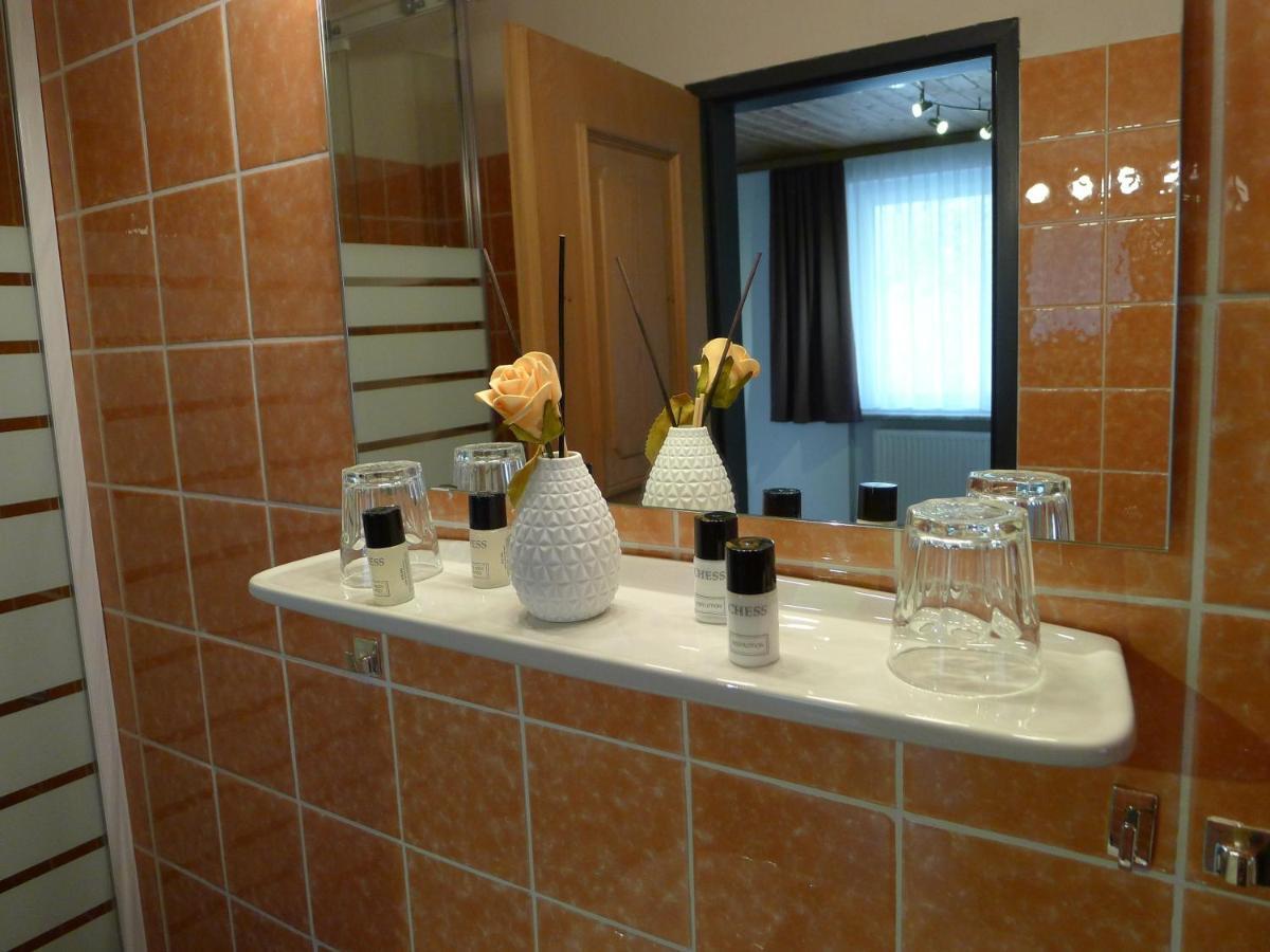 Alpenappartement Claudia Piesendorf Exterior photo